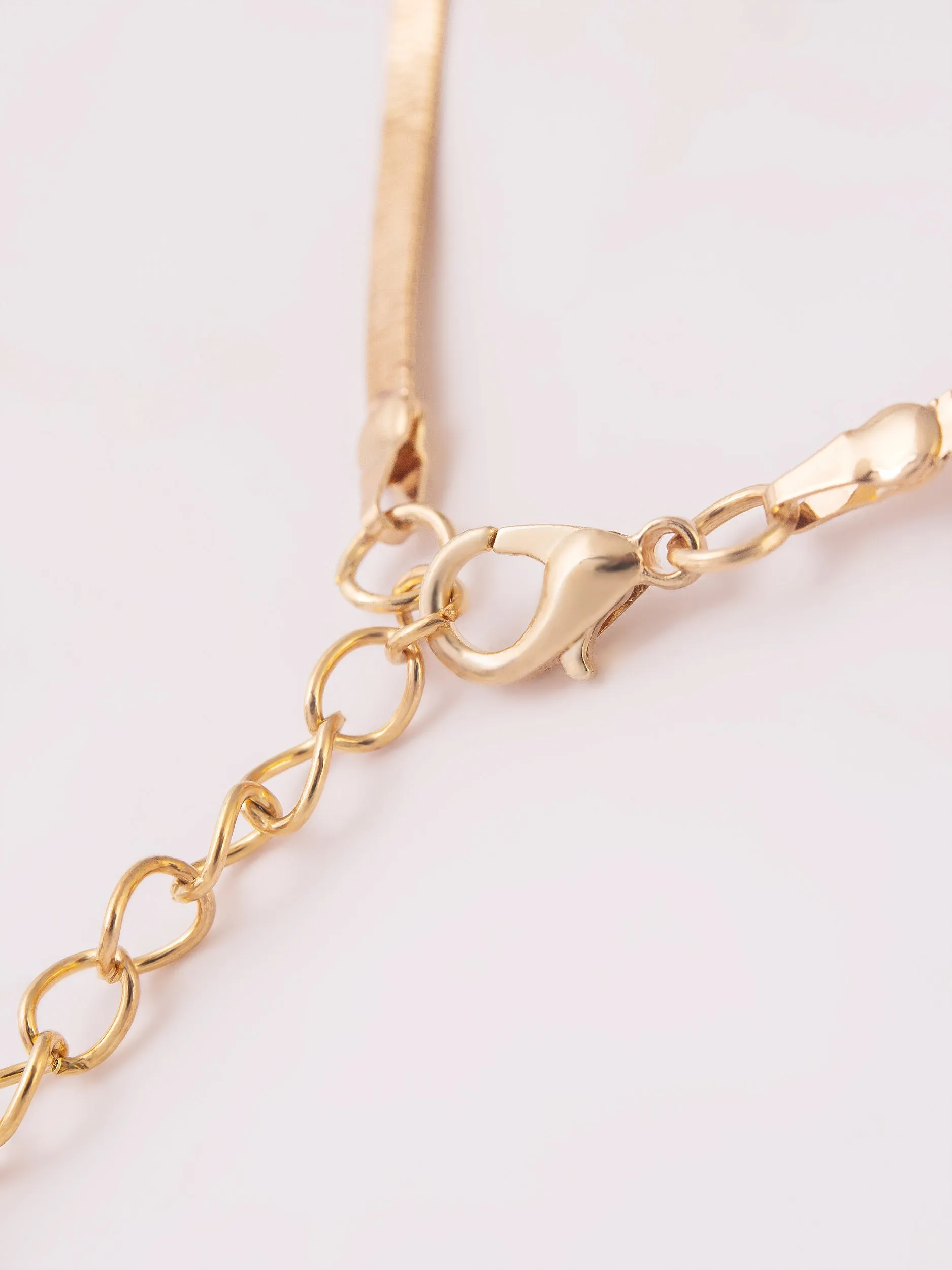 Classic Golden Necklace