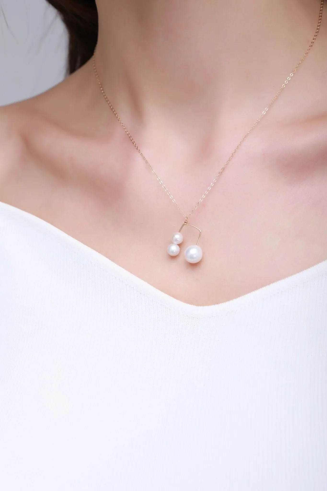 Embellished Series Triple Bead Inverted U Pendant Necklace
