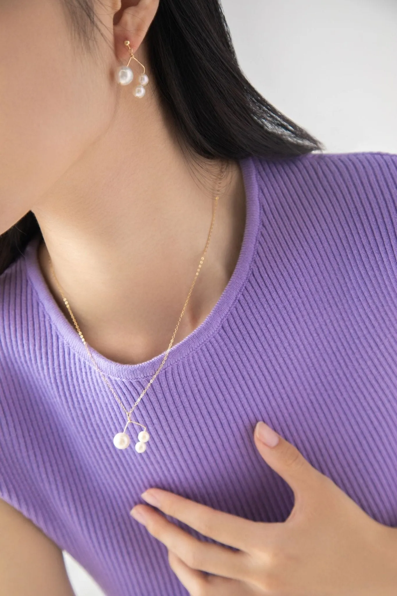 Embellished Series Triple Bead Inverted U Pendant Necklace