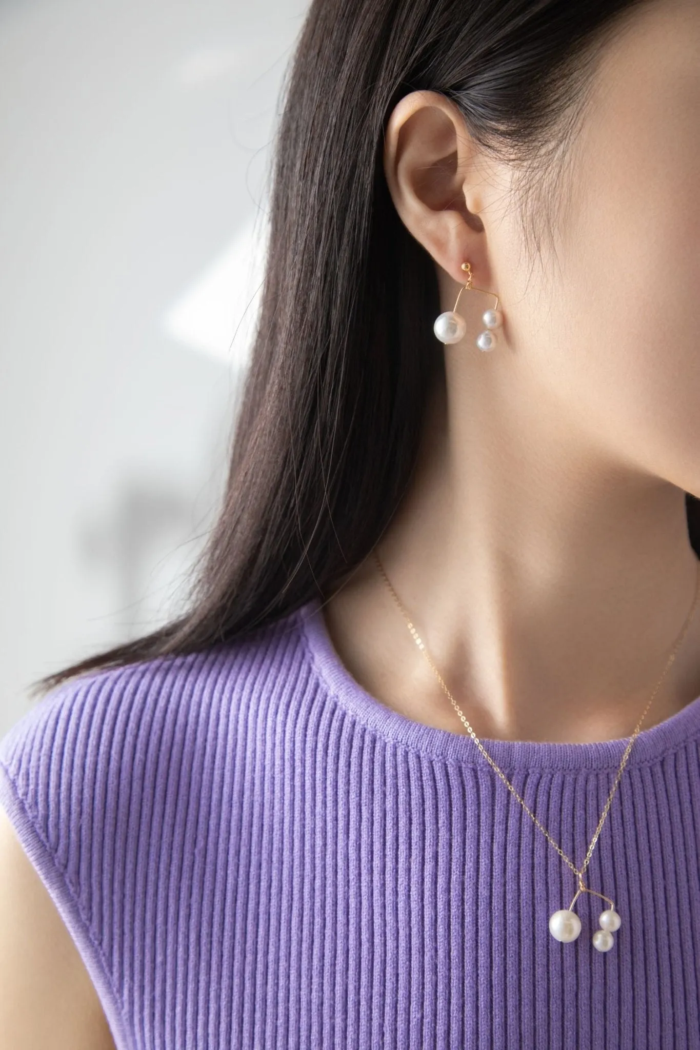 Embellished Series Triple Bead Inverted U Pendant Necklace