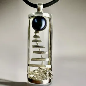 Kimberley Staircase to the Moon Silver Pendant Black Pearl