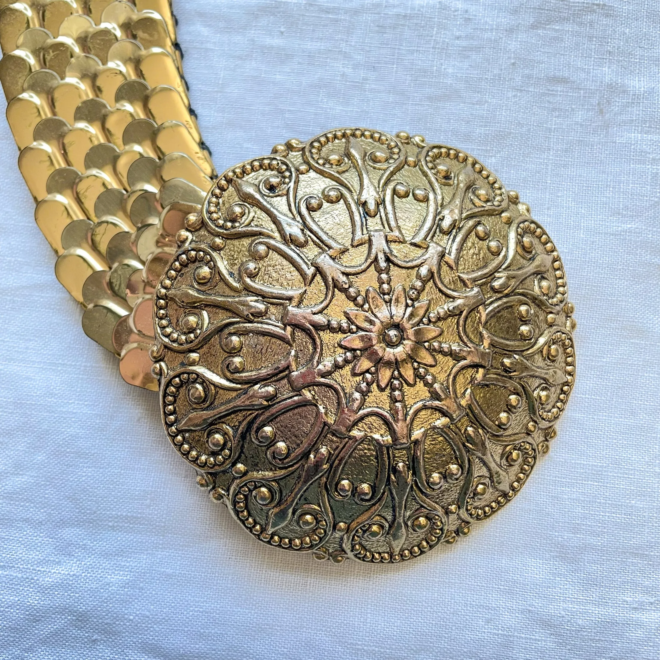 Saks Fifth Ave/Stanger Vintage Fish Scale Expanding Belt, 4" Statement Buckle