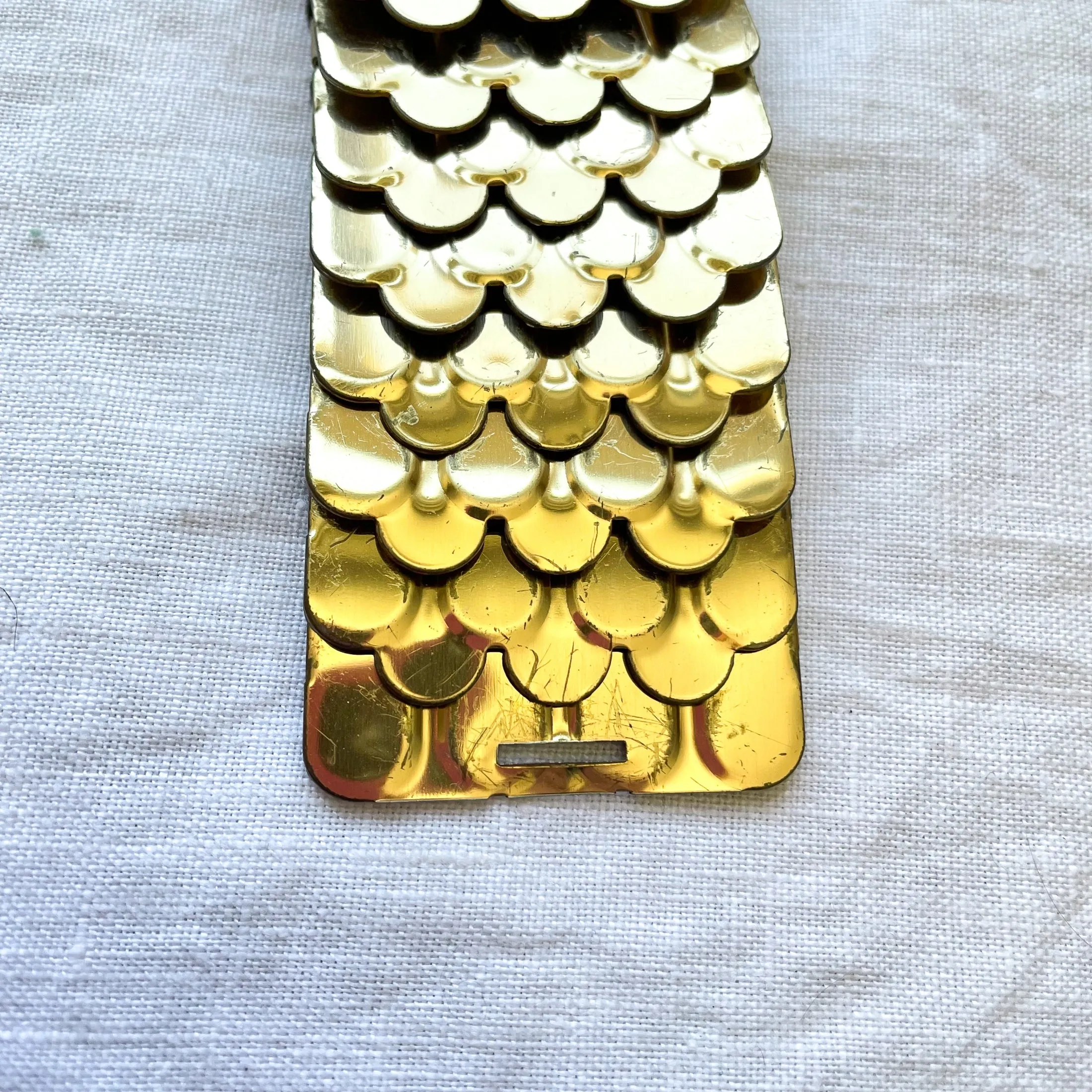 Saks Fifth Ave/Stanger Vintage Fish Scale Expanding Belt, 4" Statement Buckle
